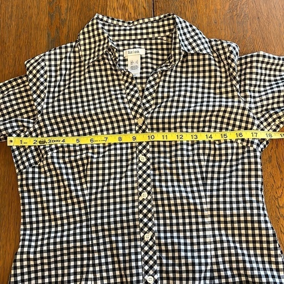 Liz & Co Black and White Check Buttoned Blouse sz S - Picture 8 of 12